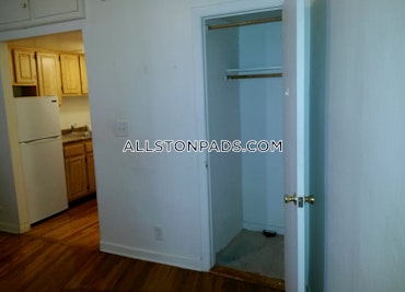 Boston - 0 Beds, 1 Baths