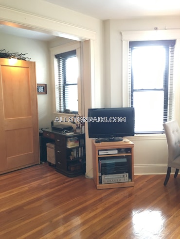 Boston - 0 Beds, 1 Baths