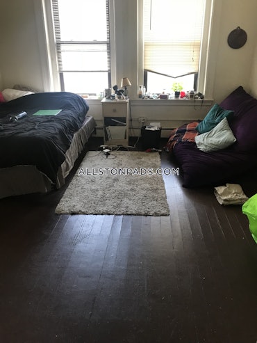 Allston, Boston, MA - 5 Beds, 1 Bath - $5,500 - ID#547385