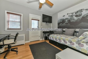 Boston - 2 Beds, 1 Baths