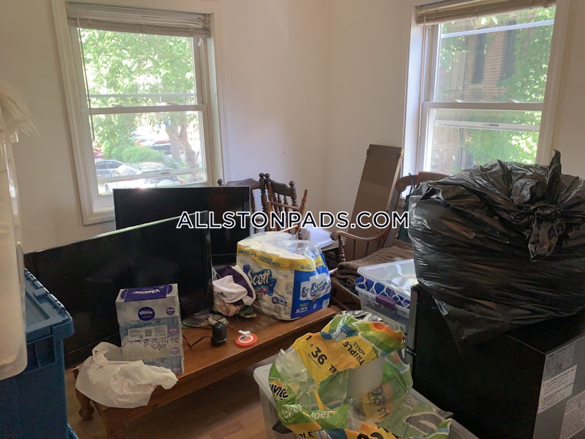 BOSTON - ALLSTON - 5 Beds, 2 Baths - Image 6