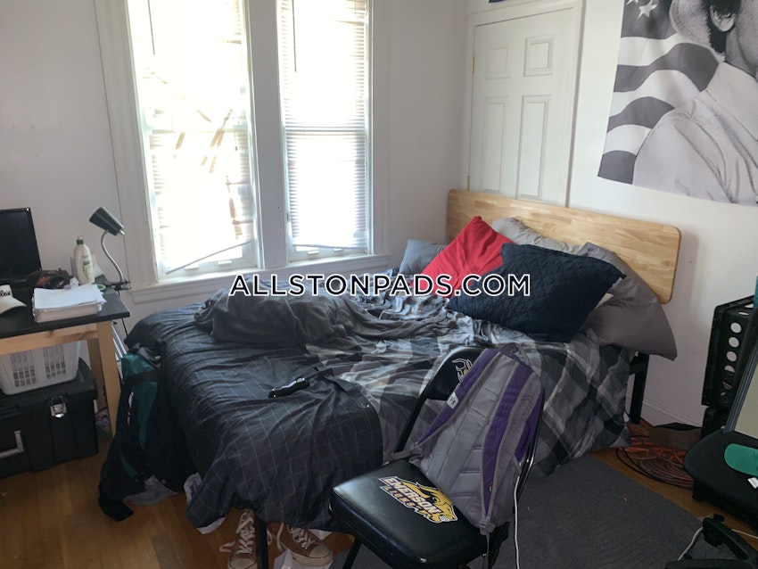 BOSTON - ALLSTON - 5 Beds, 2 Baths - Image 13