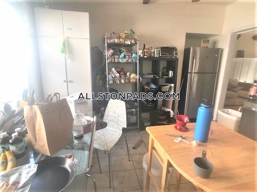 BOSTON - ALLSTON - 4 Beds, 2 Baths - Image 26