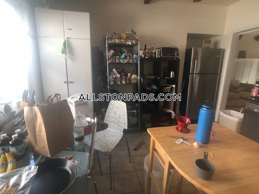 BOSTON - ALLSTON - 4 Beds, 2 Baths - Image 25