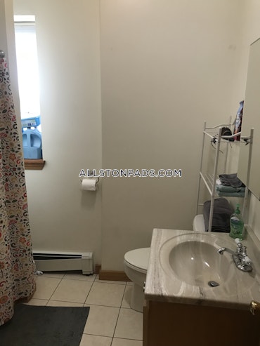 Boston - 2 Beds, 1 Baths