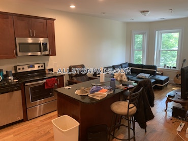 Boston - 3 Beds, 2 Baths