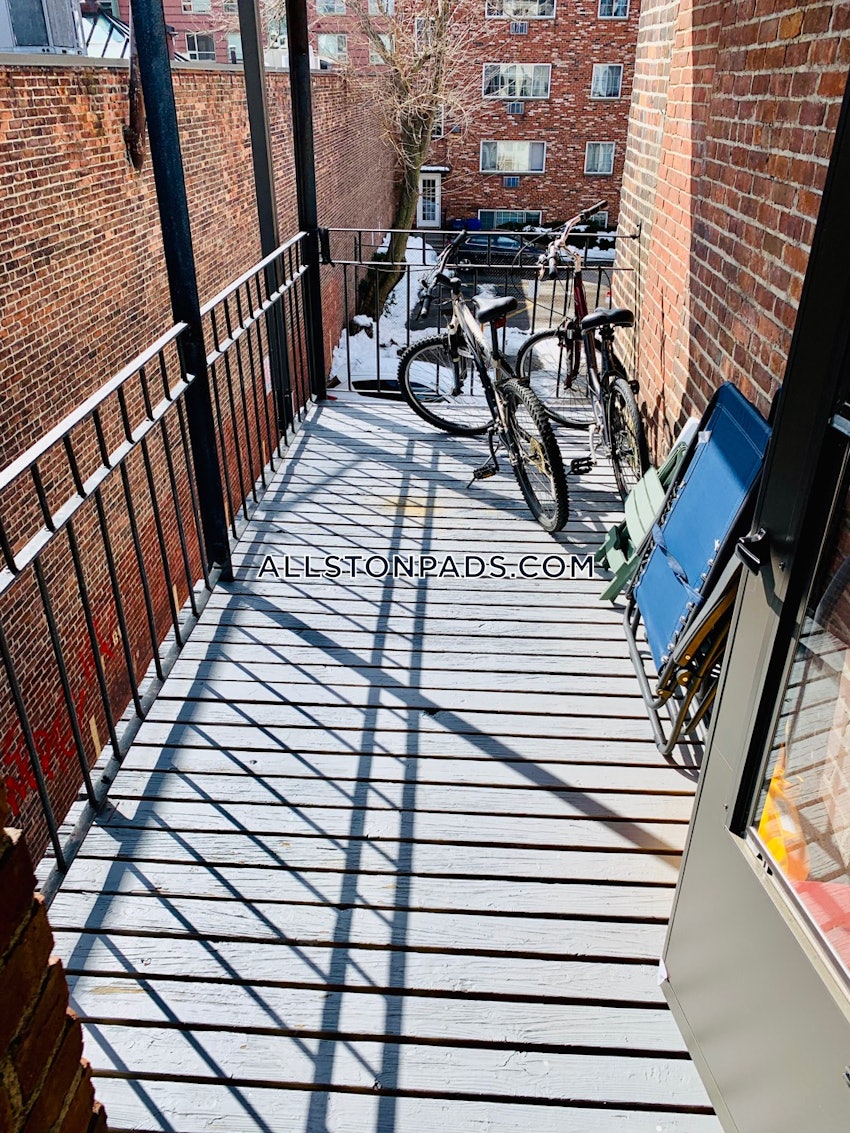 BOSTON - ALLSTON - 1 Bed, 1 Bath - Image 8