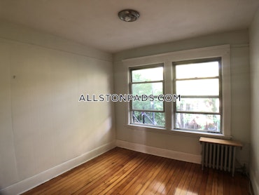 Boston - 2 Beds, 1 Baths