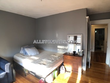 Boston - 2 Beds, 1 Baths