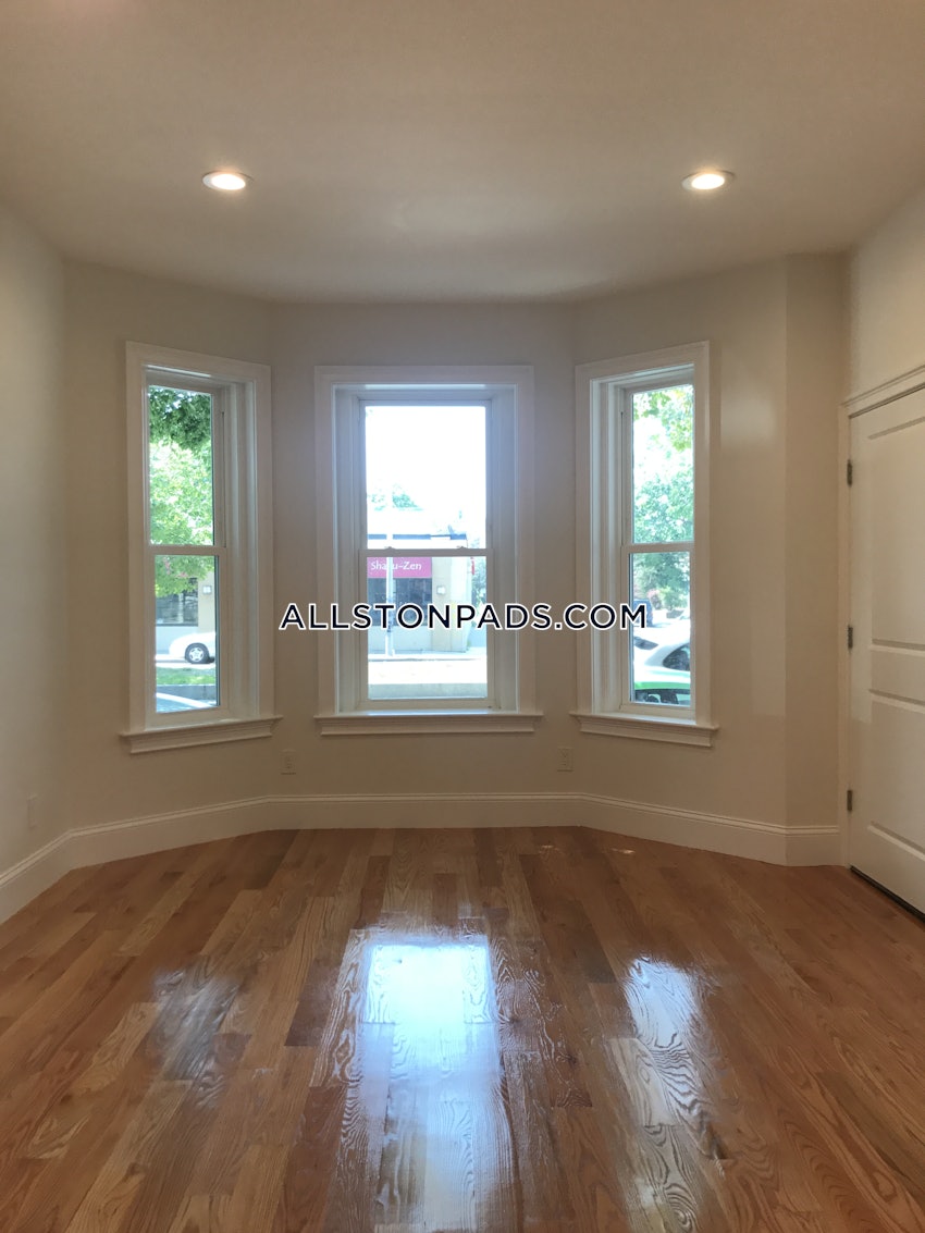 BOSTON - ALLSTON - 5 Beds, 3 Baths - Image 7