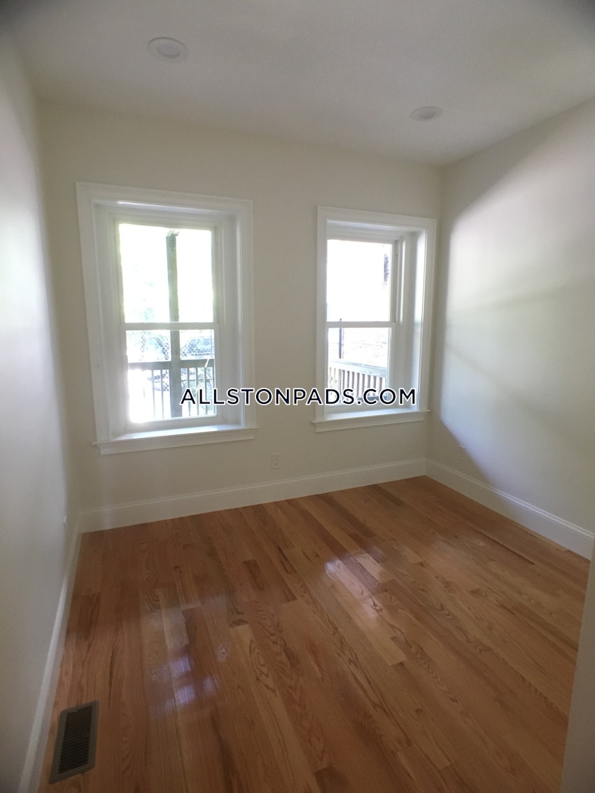 BOSTON - ALLSTON - 5 Beds, 3 Baths - Image 21