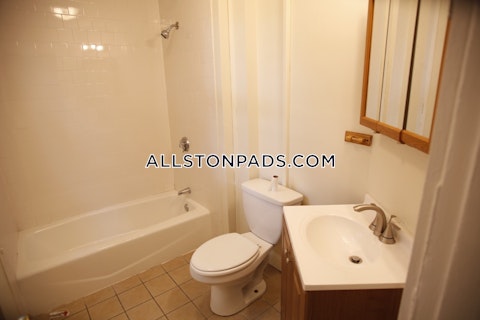 Quint Ave. Boston photo 50