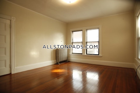 Quint Ave. Boston photo 20