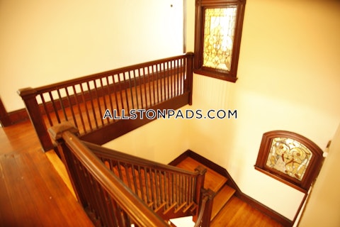 Quint Ave. Boston photo 14