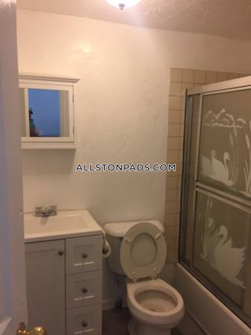 BOSTON - ALLSTON - 3 Beds, 1 Bath - Image 6