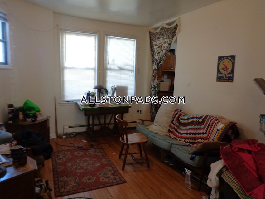 BOSTON - ALLSTON - 4 Beds, 2 Baths - Image 1