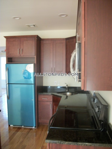 Boston - 3 Beds, 2 Baths