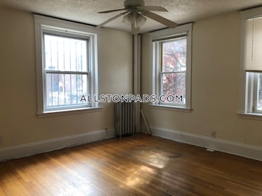 Boston - 4 Beds, 2 Baths