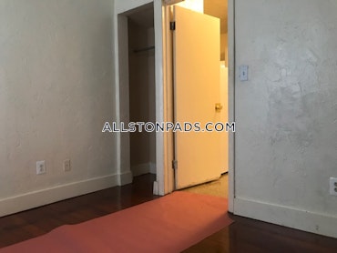 Boston - 3 Beds, 1 Baths