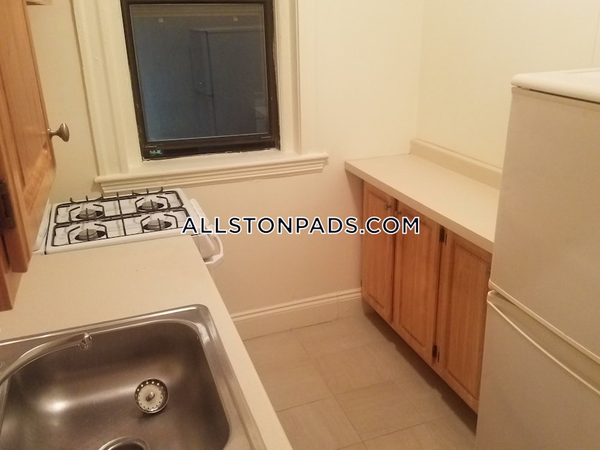 BOSTON - ALLSTON/BRIGHTON BORDER - 1 Bed, 1 Bath - Image 3