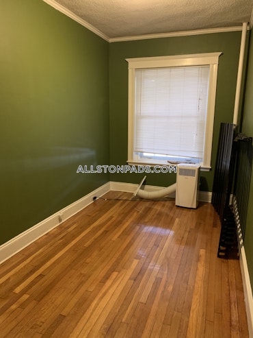 Boston - 2 Beds, 1 Baths