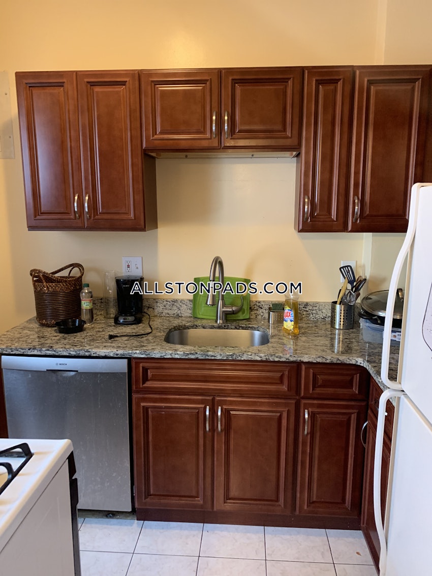 BOSTON - ALLSTON - 2 Beds, 1 Bath - Image 8