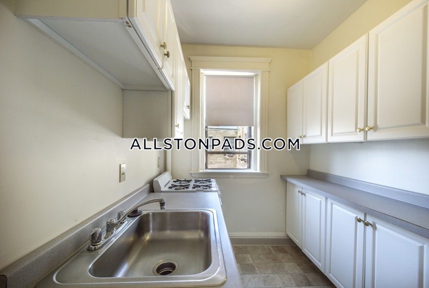 BOSTON - ALLSTON - 1 Bed, 1 Bath - Image 7