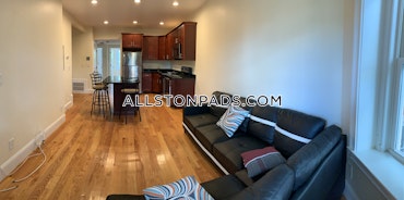 Boston - 3 Beds, 2 Baths