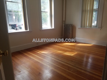 Boston - 3 Beds, 2 Baths