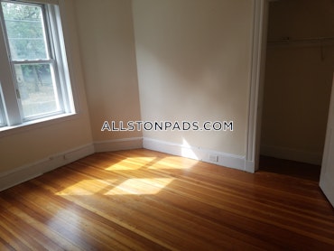 Boston - 3 Beds, 2 Baths