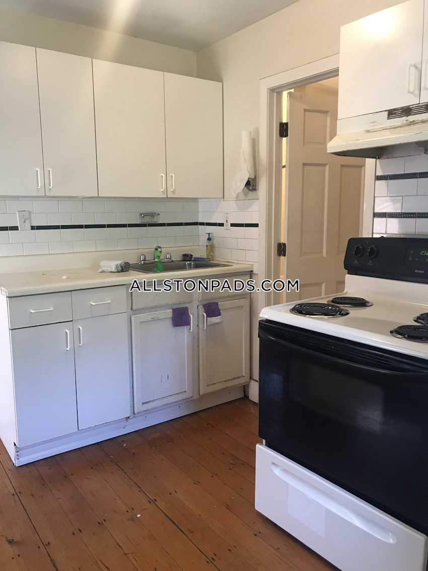 Boston - Allston - 1 Bed, 1 Bath - Image 4
