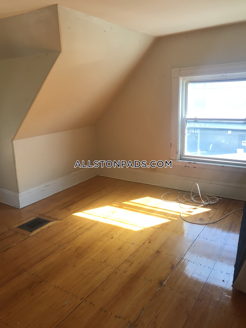 Boston - Allston - 1 Bed, 1 Bath - Image 9