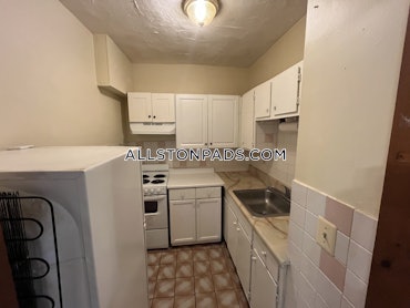 Allston, Boston, MA - 2 Beds, 1 Bath - $1,800 - ID#4904184