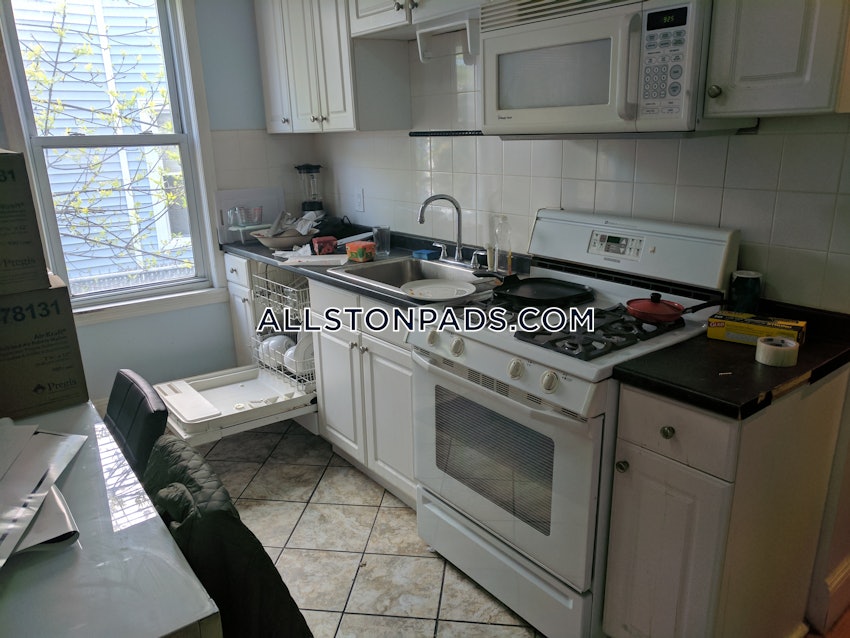 BOSTON - ALLSTON - 3 Beds, 1 Bath - Image 1