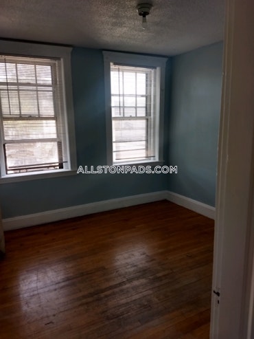 Boston - 2 Beds, 1 Baths