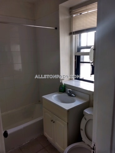 Boston - 2 Beds, 1 Baths