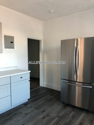 Boston - 4 Beds, 1 Baths