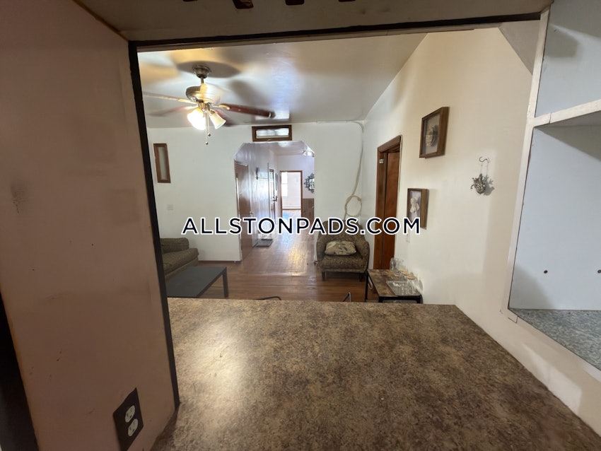 BOSTON - ALLSTON - 1 Bed, 2 Baths - Image 18