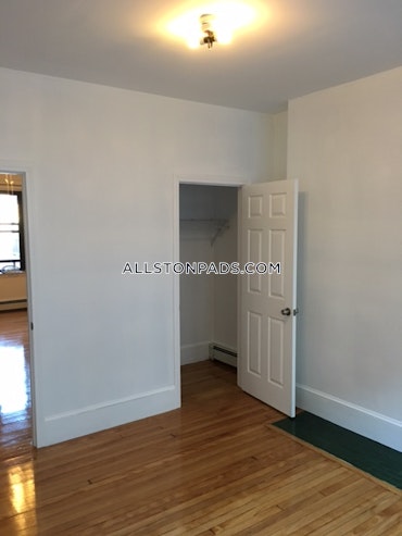 Boston - 2 Beds, 1.5 Baths