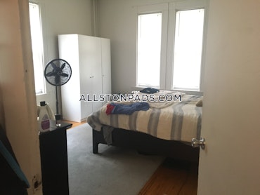 Boston - 1 Beds, 1 Baths