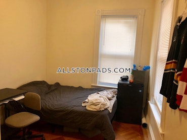 Boston - 6 Beds, 2 Baths