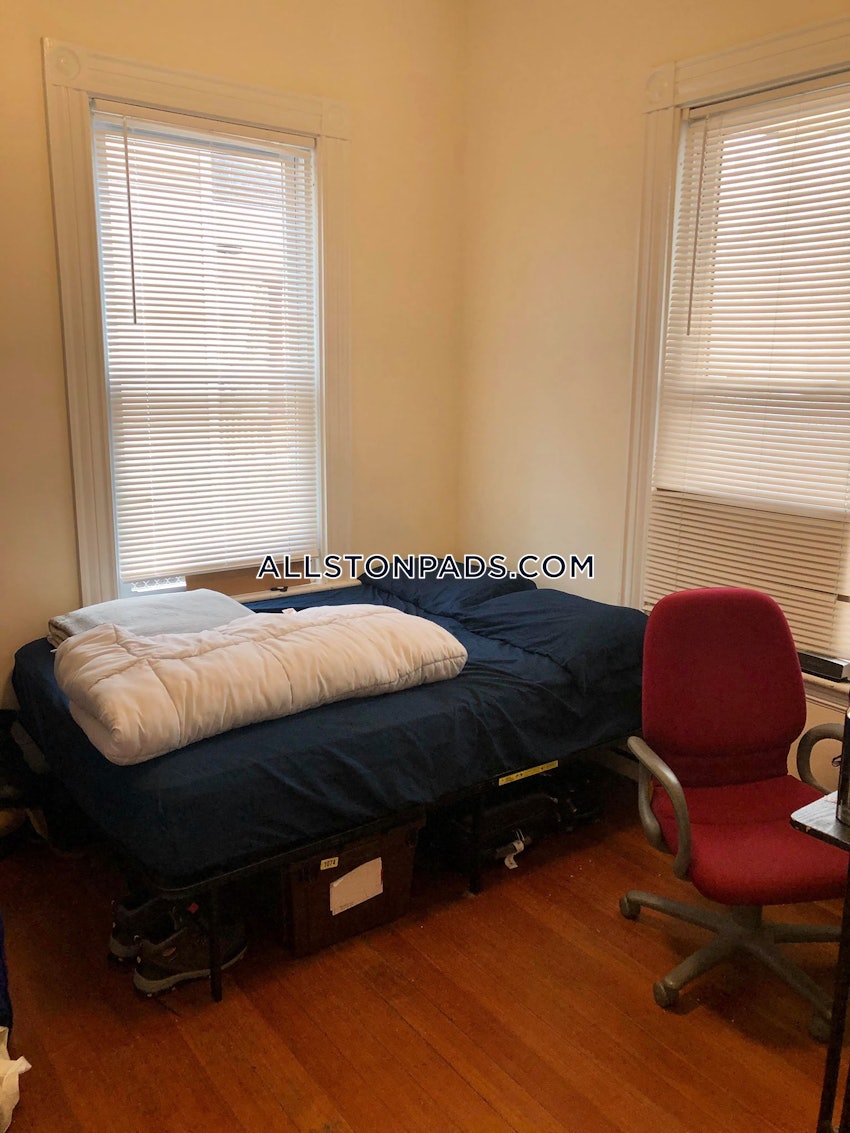 BOSTON - ALLSTON - 6 Beds, 2 Baths - Image 22