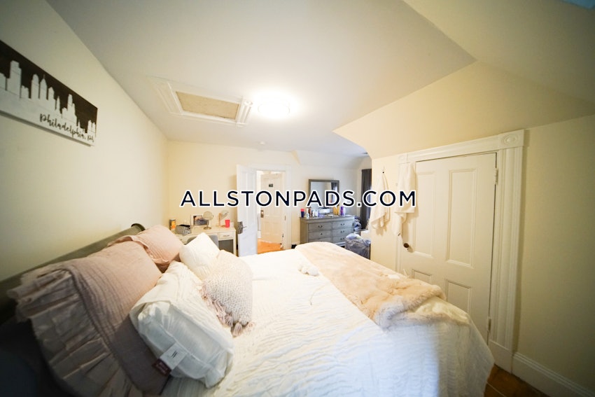 BOSTON - ALLSTON - 6 Beds, 2 Baths - Image 10