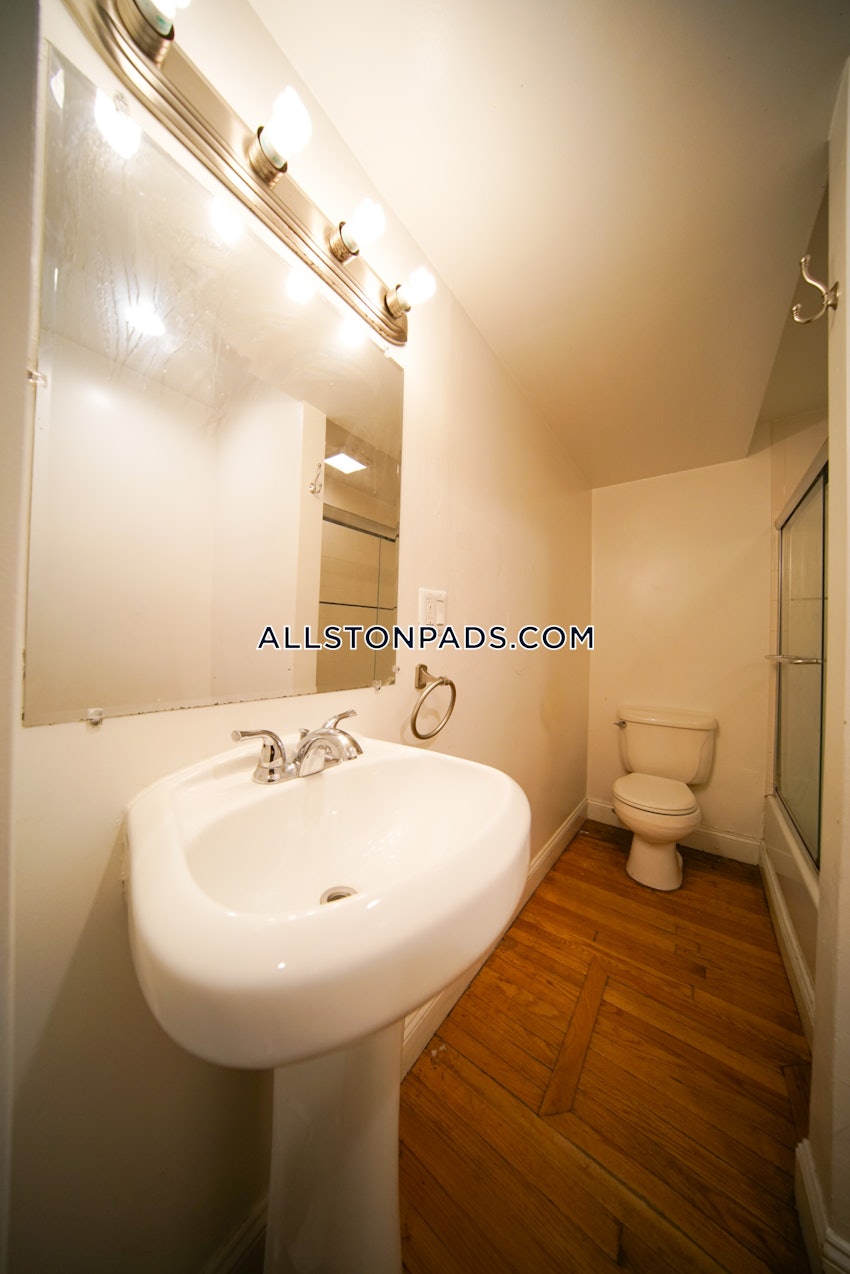 BOSTON - ALLSTON - 6 Beds, 2 Baths - Image 40