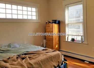 Boston - 5 Beds, 2 Baths