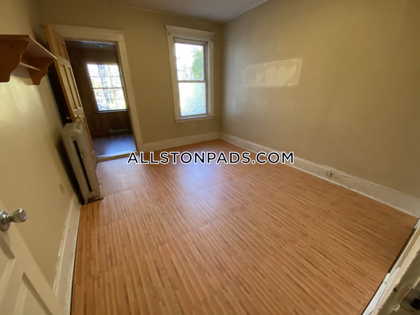 BOSTON - ALLSTON - 1 Bed, 2 Baths - Image 21