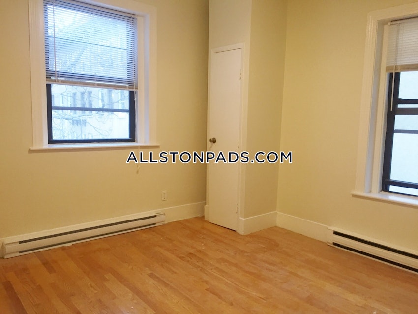 BOSTON - ALLSTON - 3 Beds, 1 Bath - Image 9