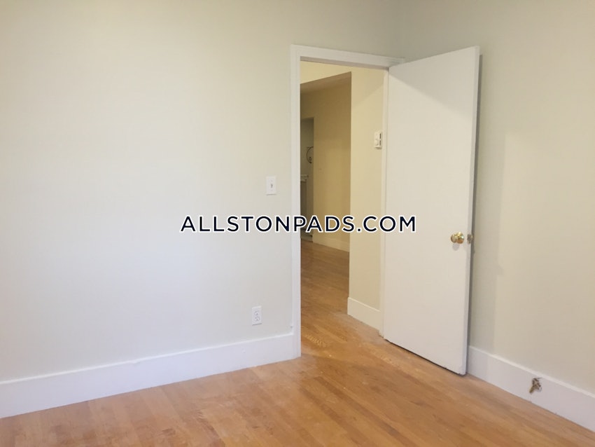 BOSTON - ALLSTON - 3 Beds, 1 Bath - Image 8