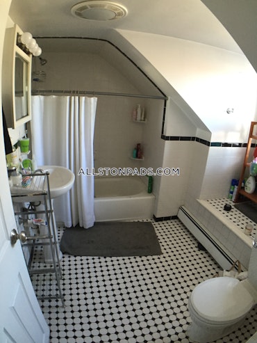 Boston - 3 Beds, 1 Baths