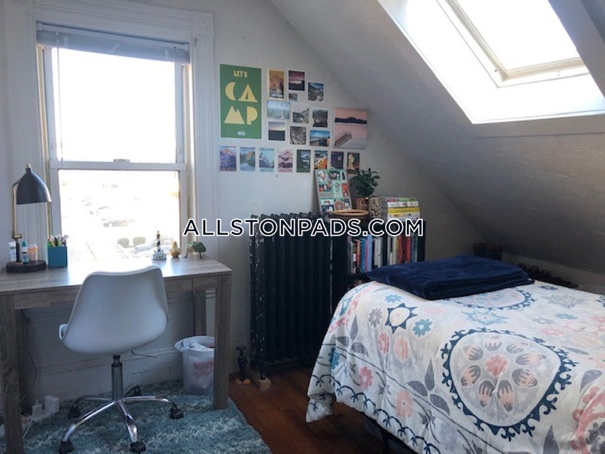 BOSTON - ALLSTON - 4 Beds, 1 Bath - Image 10